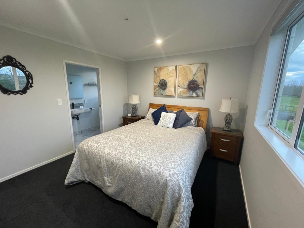 Veld View Bed And Breakfast Tuakau Extérieur photo